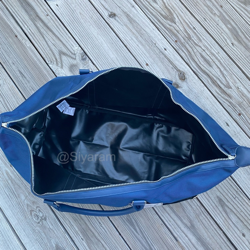 Vince Camuto duffle / Weekender bag - Picture 7 of 16